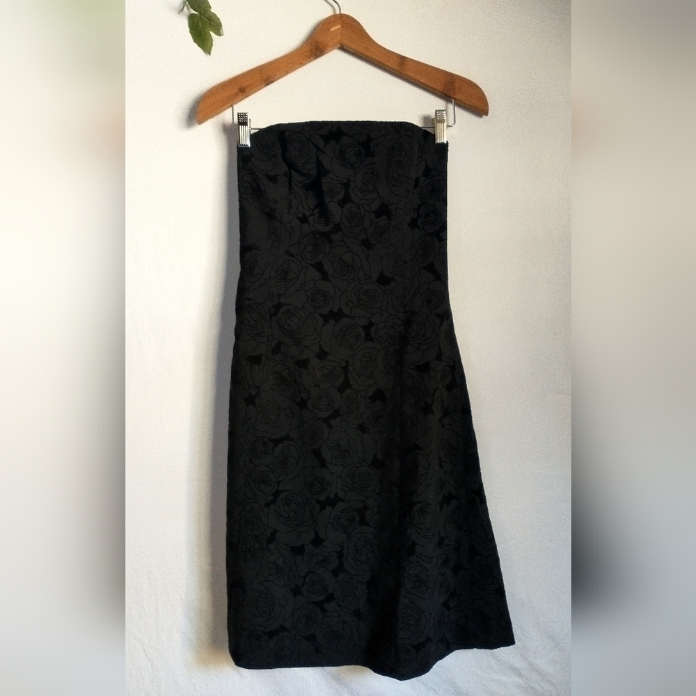 Willi Smith Black Velvet Rose Party Dress Size 8